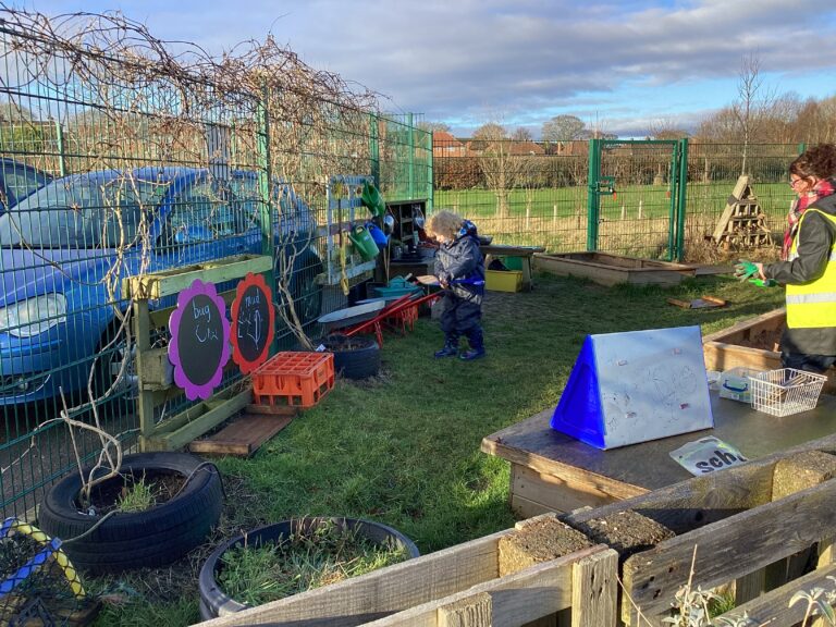 Mud Kitchen / Sand Pit Area